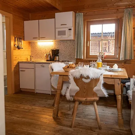 Apartment Urige Doppelhaushaelfte 6 Grafenweg