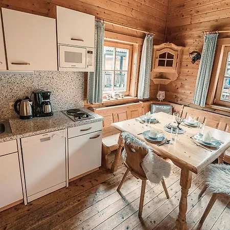 Urige Doppelhaushaelfte 6 Apartment *