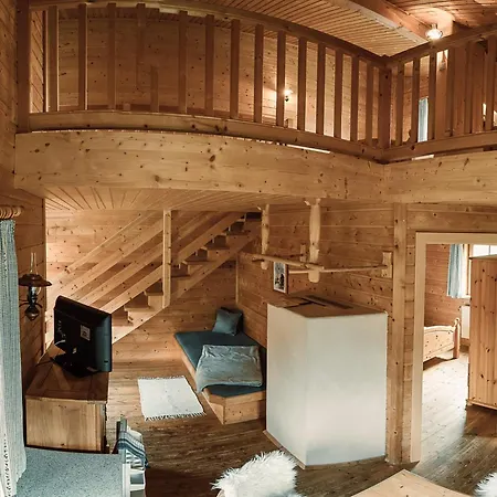 Urige Doppelhaushaelfte 6 Apartmán *
